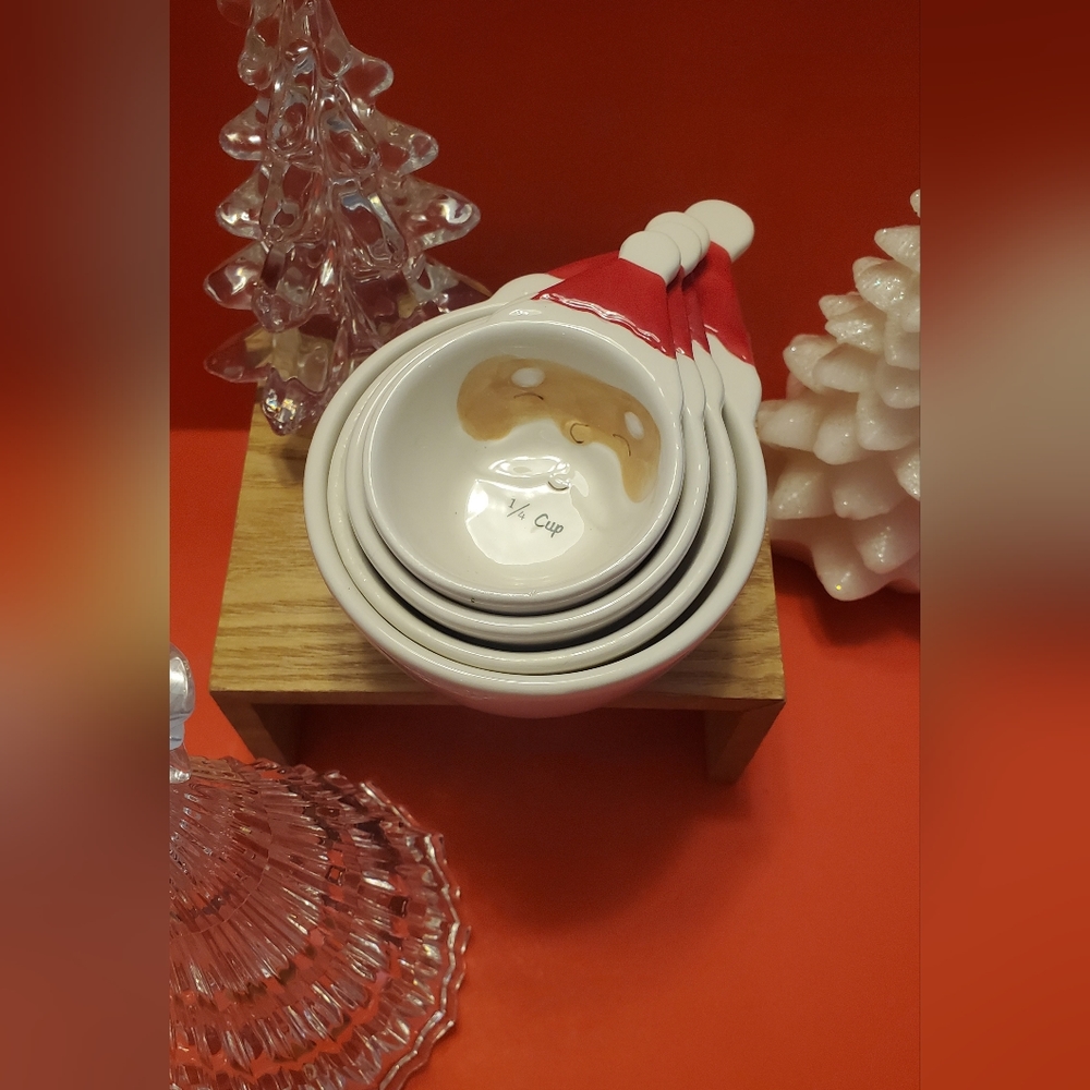 Santa's Measuring Cups